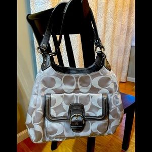 🌼🌸COACH monogram shoulder bag